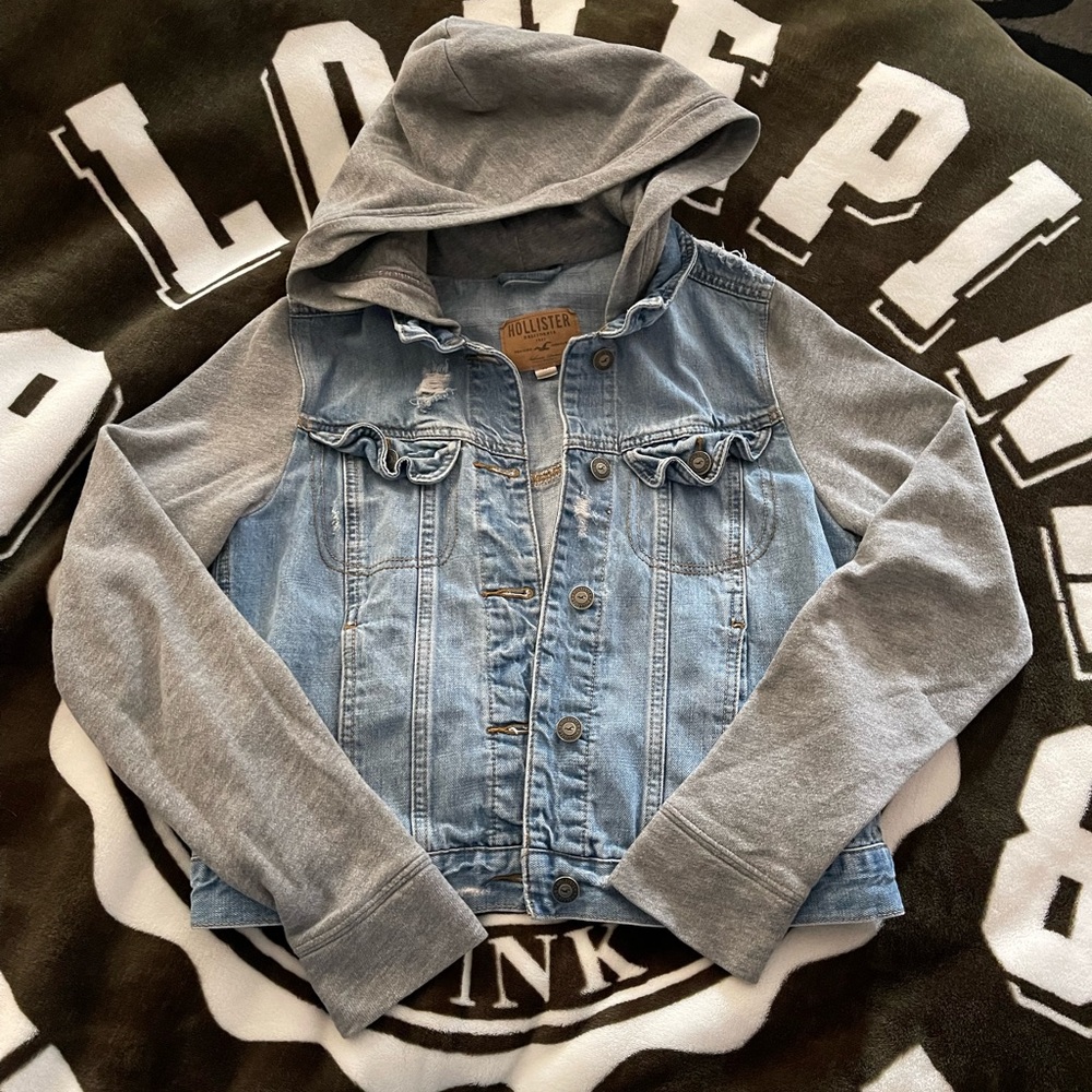 American Eagle Outfitters Jean Jacket🦅 🦅